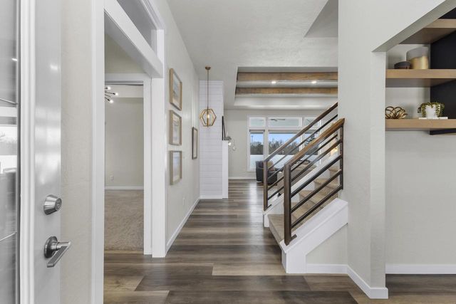 1725 RED OAK STREET, Green Bay, WI 54313