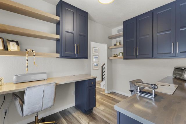 1725 RED OAK STREET, Green Bay, WI 54313