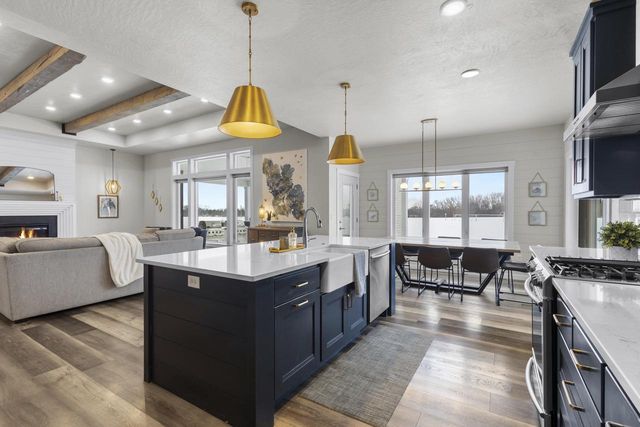 1725 RED OAK STREET, Green Bay, WI 54313