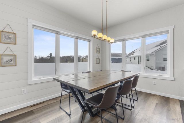 1725 RED OAK STREET, Green Bay, WI 54313