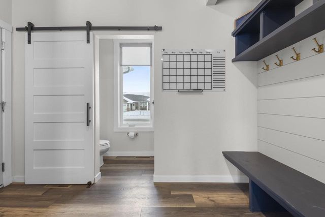 1725 RED OAK STREET, Green Bay, WI 54313