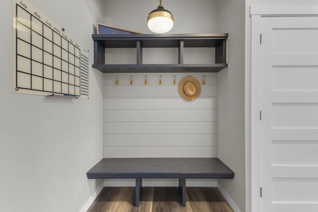 1725 RED OAK STREET, Green Bay, WI 54313