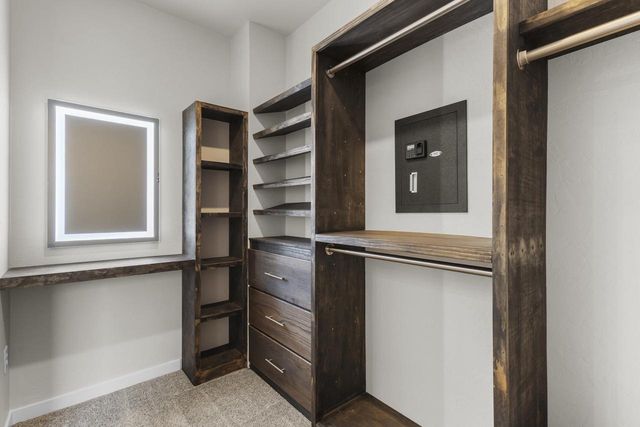 1725 RED OAK STREET, Green Bay, WI 54313