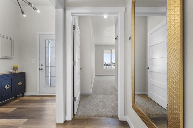 1725 RED OAK STREET, Green Bay, WI 54313