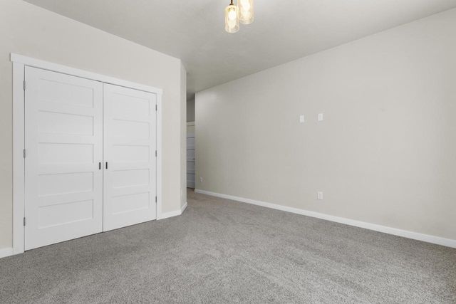 1725 RED OAK STREET, Green Bay, WI 54313