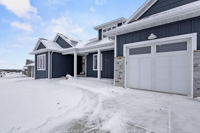 1725 RED OAK STREET, Green Bay, WI 54313