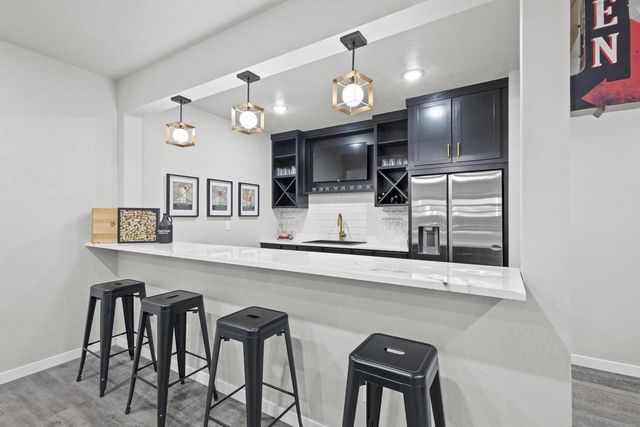 1725 RED OAK STREET, Green Bay, WI 54313