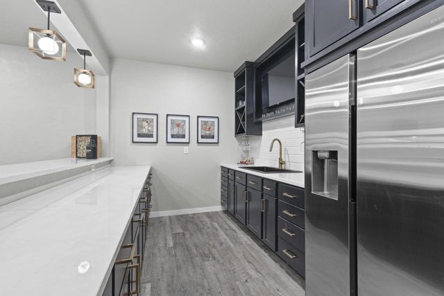 1725 RED OAK STREET, Green Bay, WI 54313