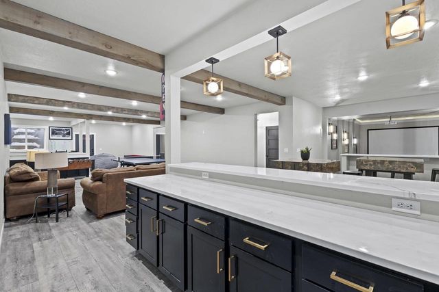 1725 RED OAK STREET, Green Bay, WI 54313