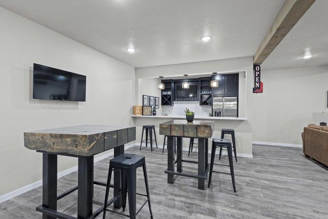 1725 RED OAK STREET, Green Bay, WI 54313