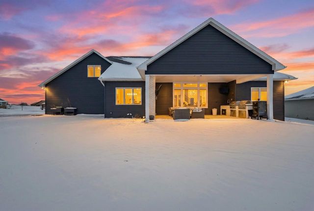 1725 RED OAK STREET, Green Bay, WI 54313