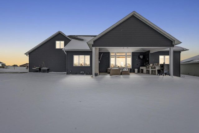 1725 RED OAK STREET, Green Bay, WI 54313