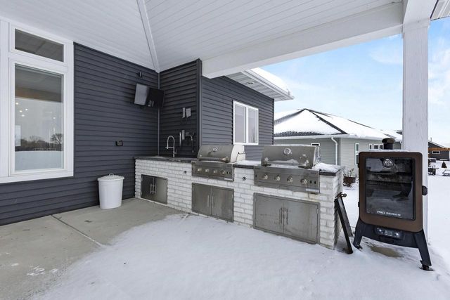 1725 RED OAK STREET, Green Bay, WI 54313