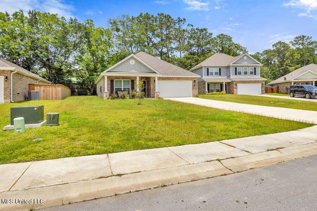 15712 Poydras Circle, Biloxi, MS 39532