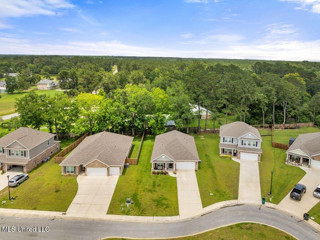 15712 Poydras Circle, Biloxi, MS 39532
