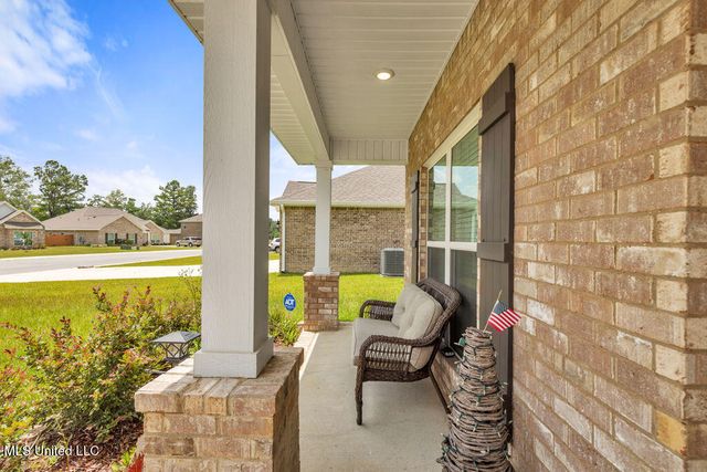 15712 Poydras Circle, Biloxi, MS 39532
