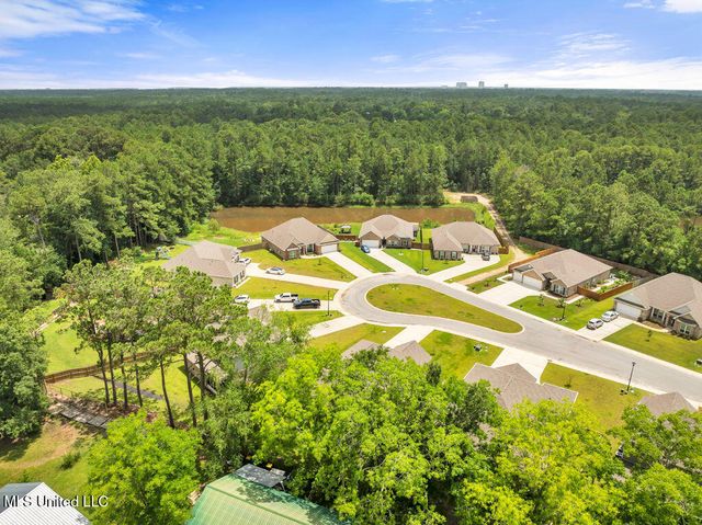 15712 Poydras Circle, Biloxi, MS 39532