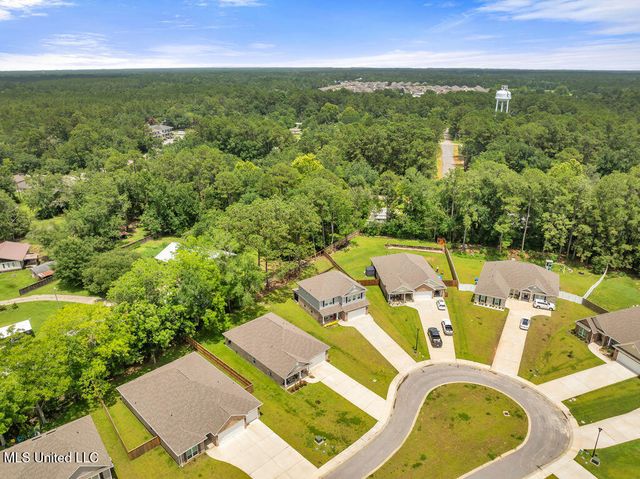 15712 Poydras Circle, Biloxi, MS 39532