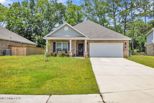 15712 Poydras Circle, Biloxi, MS 39532
