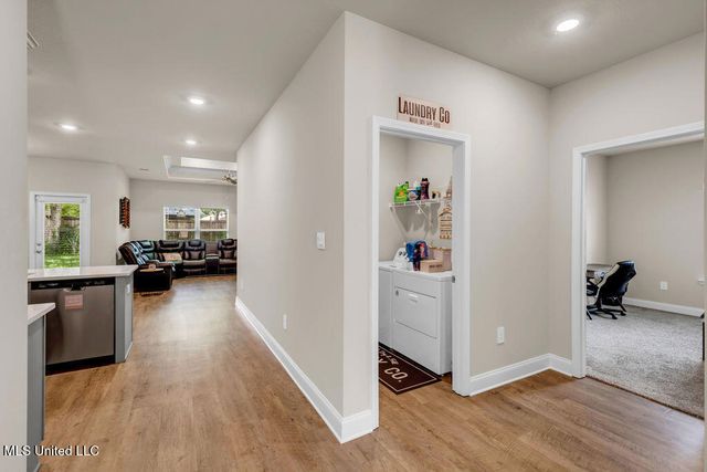 15712 Poydras Circle, Biloxi, MS 39532