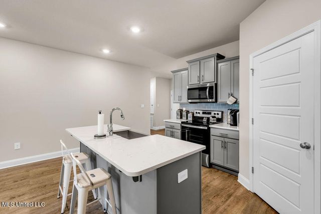 15712 Poydras Circle, Biloxi, MS 39532