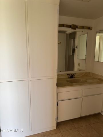 3033 E DEVONSHIRE Avenue 3013, Phoenix, AZ 85016
