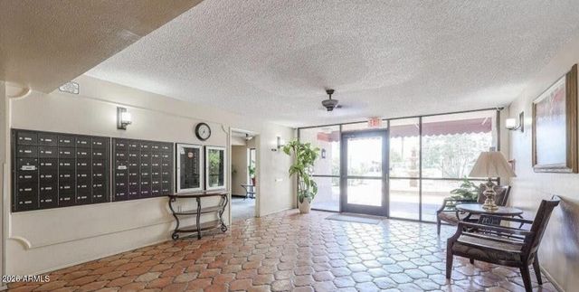 3033 E DEVONSHIRE Avenue 3013, Phoenix, AZ 85016