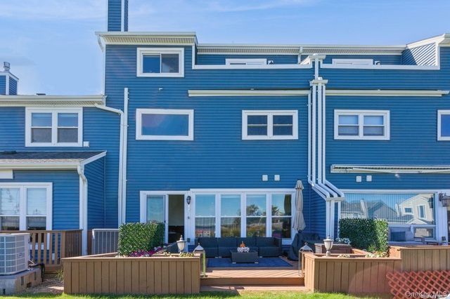 100 Baker Court 118, Island Park, NY 11558