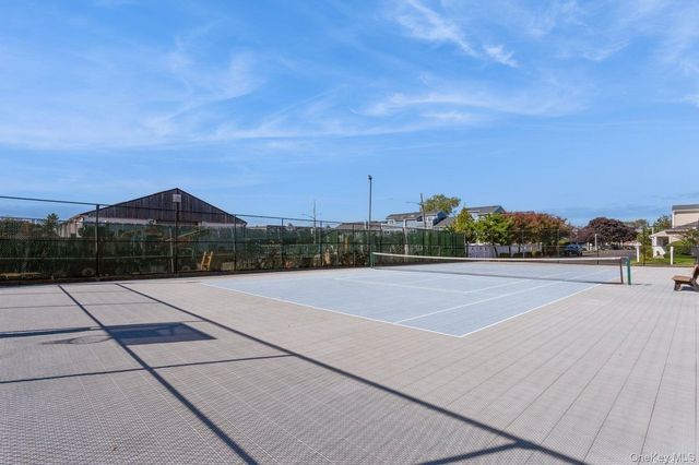 100 Baker Court 118, Island Park, NY 11558