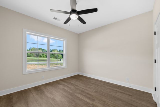 3860 Chapel Hill Rd, Clarksville, TN 37040