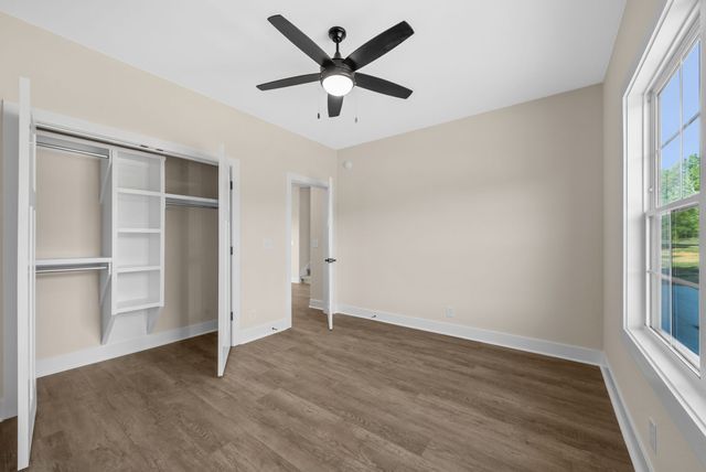 3860 Chapel Hill Rd, Clarksville, TN 37040