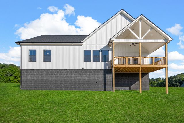 3860 Chapel Hill Rd, Clarksville, TN 37040