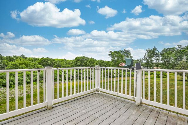 72 Mountain Village Road, Windham, NH 03087