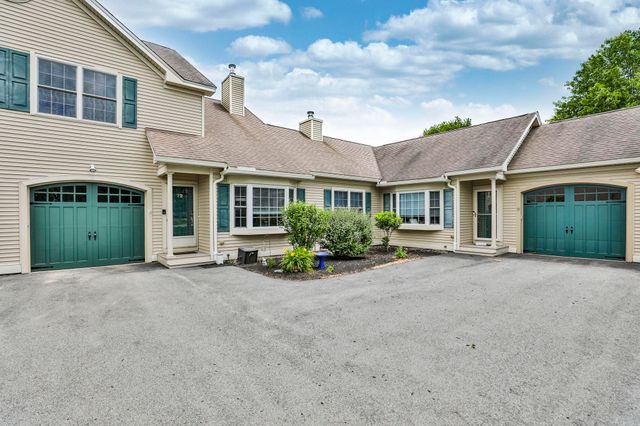 72 Mountain Village Road, Windham, NH 03087