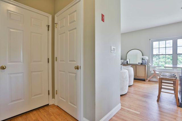 72 Mountain Village Road, Windham, NH 03087