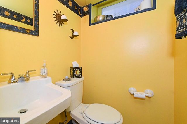 1110 CHANDLER ST, Philadelphia, PA 19111