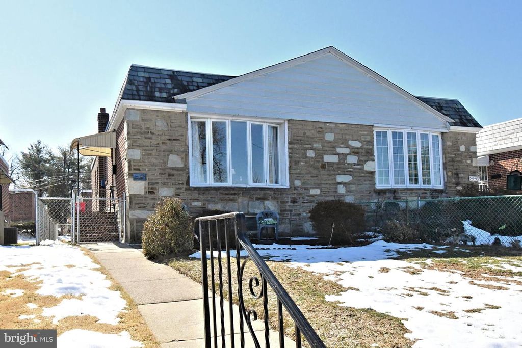 1110 CHANDLER ST, Philadelphia, PA 19111