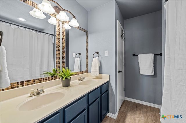 2212 Stoneham, Temple, TX 76504