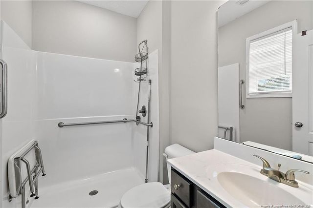 215 Old Wilmington Road, Fayetteville, NC 28301