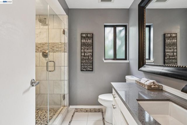 44 Hagen Oaks Ct, Alamo, CA 94507