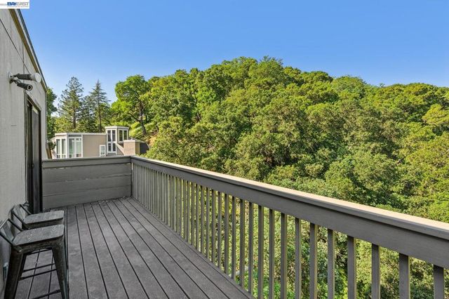 44 Hagen Oaks Ct, Alamo, CA 94507