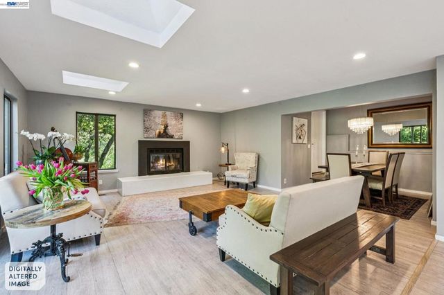 44 Hagen Oaks Ct, Alamo, CA 94507