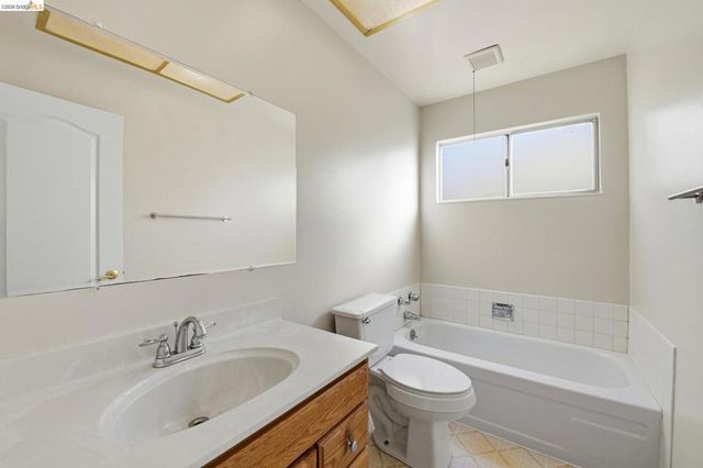 2866 Coleman Pl, Fremont, CA 94555