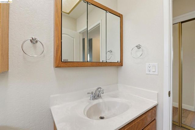 2866 Coleman Pl, Fremont, CA 94555