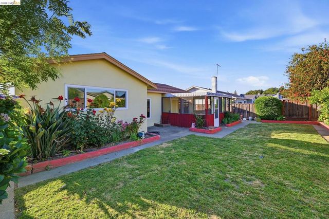 2866 Coleman Pl, Fremont, CA 94555
