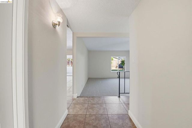 2866 Coleman Pl, Fremont, CA 94555
