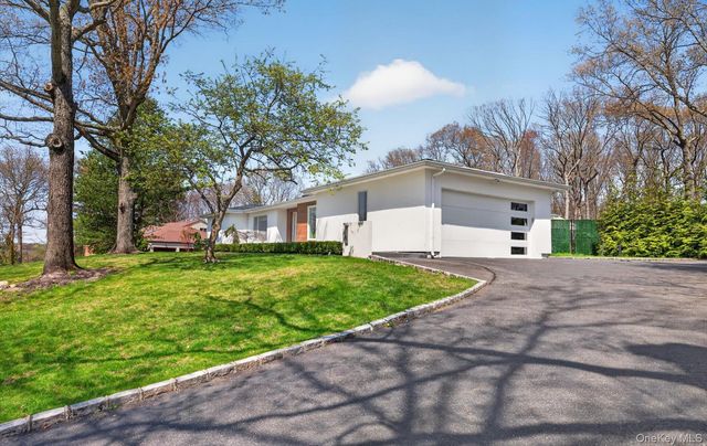 161 Yukon Drive, Woodbury, NY 11797