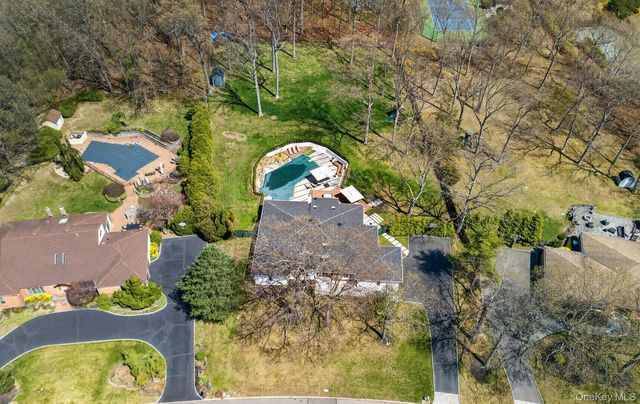 161 Yukon Drive, Woodbury, NY 11797
