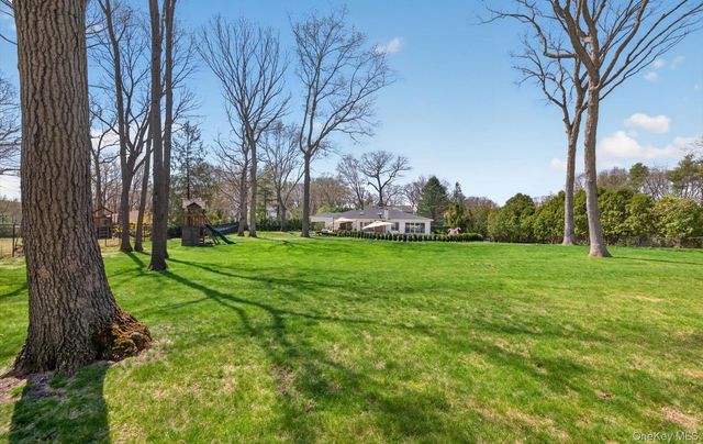 161 Yukon Drive, Woodbury, NY 11797