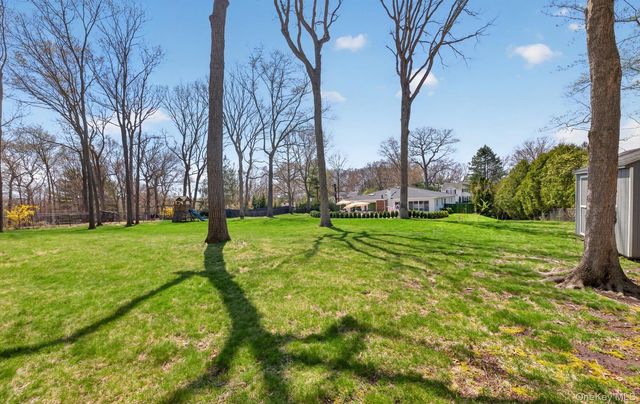 161 Yukon Drive, Woodbury, NY 11797